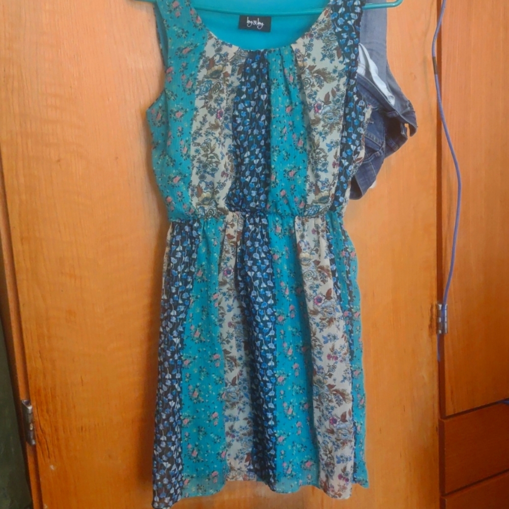 Juniors Medium Sun Dress. Blue